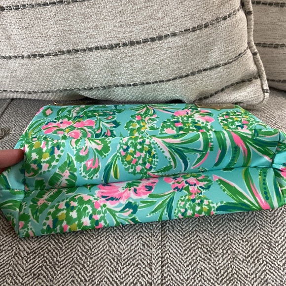 NWT Lilly Pulitzer Zip Top Pouch - Picture 4 of 9